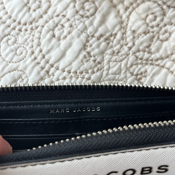 Marc Jacobs Colorblock Wallet - Picture 8 of 9
